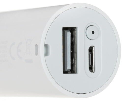 Портативный аккумулятор Xiaomi Mi Power Bank Flashlight 3250 mAh белый